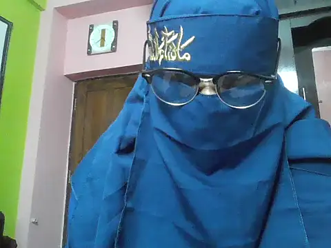 Snapshot of nasrin_katoon_7 chatting on September 16, 10:27 am nasrin katoon 7 online show from September 16, 10:27 am