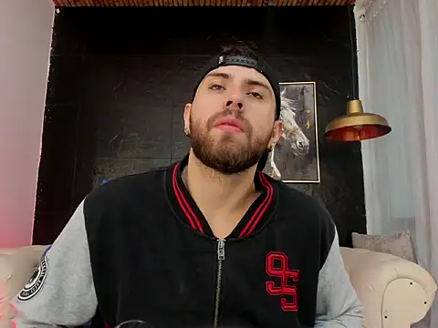 Maximo Wolff online show from October 6, 8:02 pm