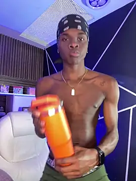 Brycce santos online show from December 20, 6:04 pm