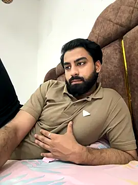 hottestboy03 online show from November 3, 6:17 am