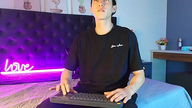 Jheampiiero online show from March 13, 10:16 pm