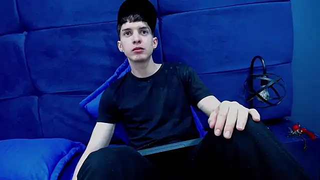 Jheampiiero online show from October 2, 2:32 pm