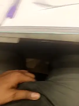 hotboy43339 online show from November 24, 4:46 am