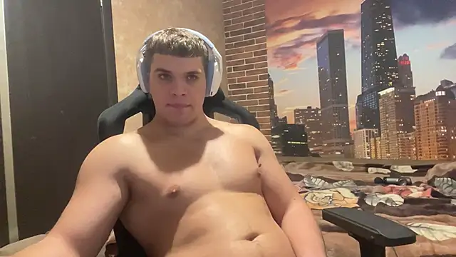 MusclePhantom online show from December 2, 9:18 pm