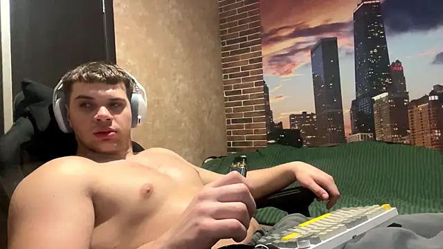 MusclePhantom online show from February 27, 11:04 pm