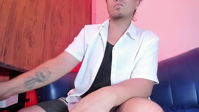 juanmechanic  online show from July 4, 10:13 pm