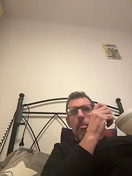 gigolobcn online show from February 11, 5:18 pm