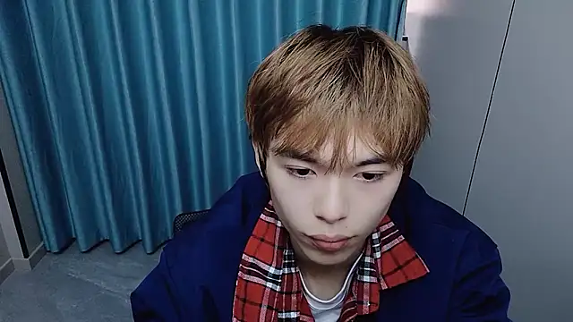 w5206t online show from April 8, 8:03 am