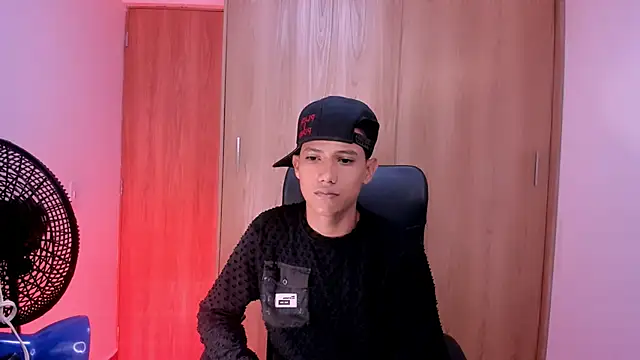 Toy boy777 online show from February 14, 10:21 am