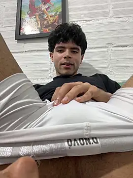 Axel-Mejia online show from November 14, 2:59 am