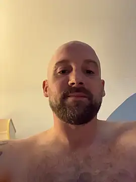 Mrbenm online show from October 27, 7:54 am