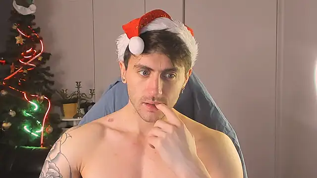 Oscar Miller  online show from December 20, 9:33 pm