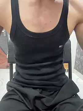 coupleyug online show from March 28, 3:34 pm