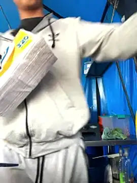 diegoand0911 online show from April 9, 2:23 pm