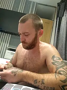 Mikeh609 online show from November 5, 4:25 am