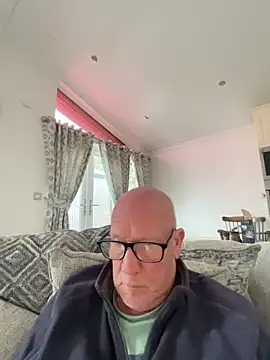 philefc online show from February 18, 3:42 pm