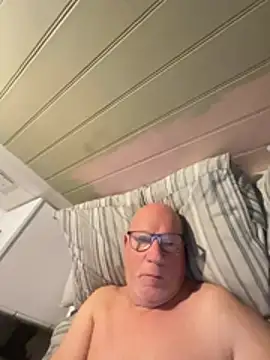 philefc online show from March 27, 8:26 am