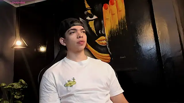 Eryonbradley online show from November 3, 11:25 am