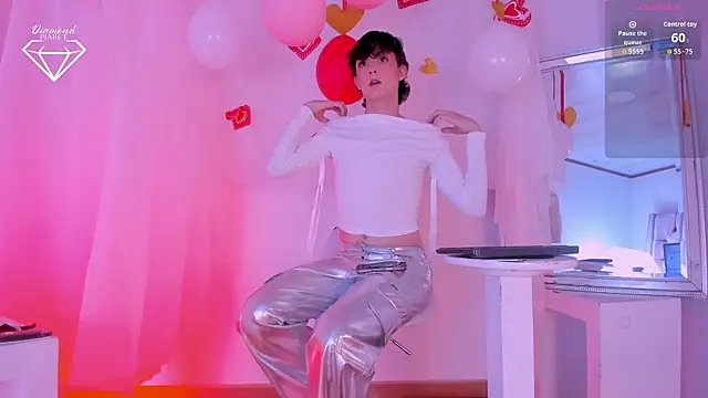 Diamond Piarce online show from February 15, 4:29 am