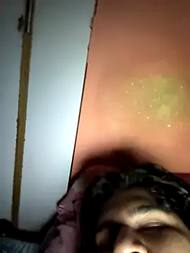 Snapshot of saumon3022 chatting on October 6, 8:24 pm saumon3022 online show from October 6, 8:24 pm