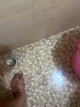 saumon3022 online show from November 29, 7:32 am