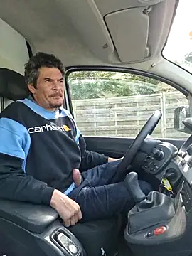 twitshe online show from February 22, 11:00 am