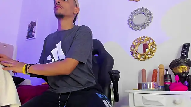  Tarekk  online show from September 25, 8:19 pm