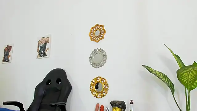  Tarekk  online show from October 19, 9:29 pm