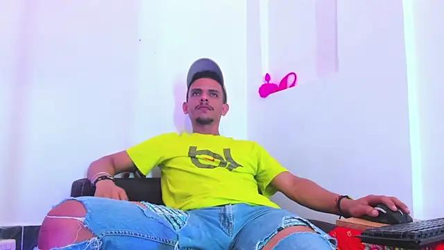  Tarekk  online show from September 30, 2:42 pm