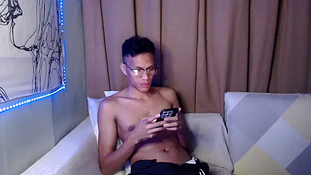 fantasy davidxx online show from October 5, 11:36 am