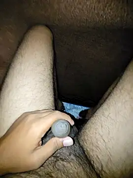 LundBoyram online show from November 29, 4:42 pm