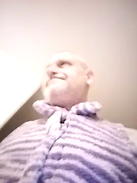 Hisnimin online show from February 4, 6:30 am