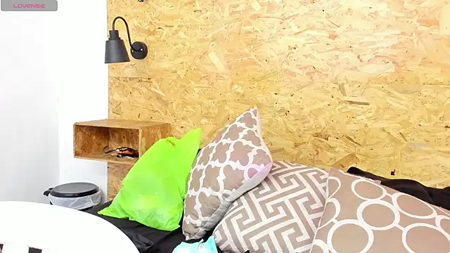 santiblack7 online show from November 10, 6:57 pm