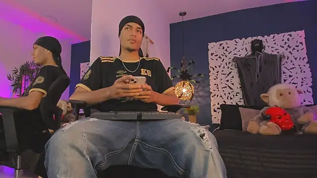 Snapshot of Adonis_WB chatting on October 16, 8:06 pm Adonis WB online show from October 16, 8:06 pm