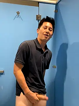 Snapshot of maxime0928 chatting on September 26, 12:03 pm maxime0928 online show from September 26, 12:03 pm