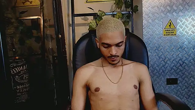 MarcusRain  online show from February 2, 6:01 am