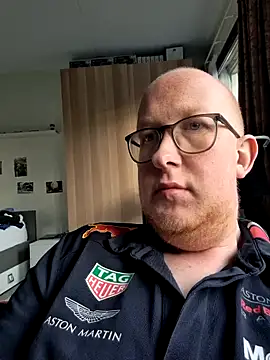 Snapshot of geilerd122 chatting on October 19, 3:48 pm geilerd122 online show from October 19, 3:48 pm