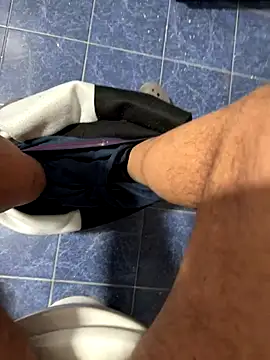 maialexte online show from December 15, 4:42 am