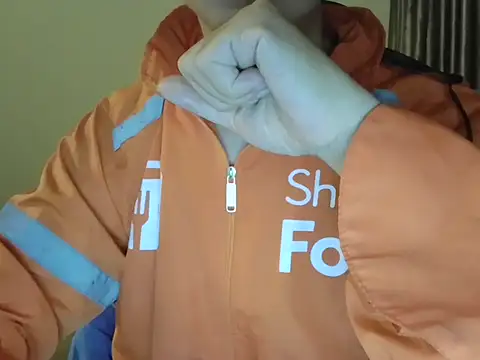 leanhtung123 online show from April 16, 2:39 pm