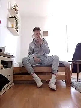 P E R V I T I N online show from July 9, 1:48 pm