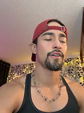 Oliver 11Ed online show from April 24, 11:51 pm