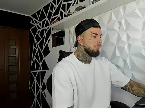 Chrisjordan66 online show from October 22, 6:28 am