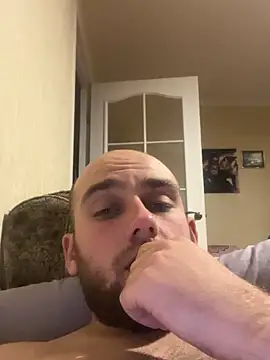 LuckyGirlfriends online show from October 7, 7:29 pm