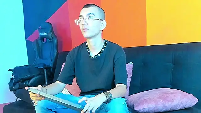 RowanCley online show from September 23, 2:05 pm