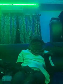 Calmnix  online show from November 8, 11:08 pm