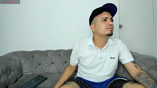 OwenStonne  online show from September 10, 4:22 am