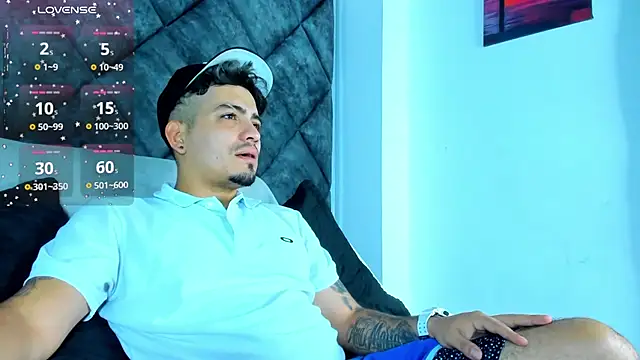 OwenStonne  online show from November 27, 12:31 pm