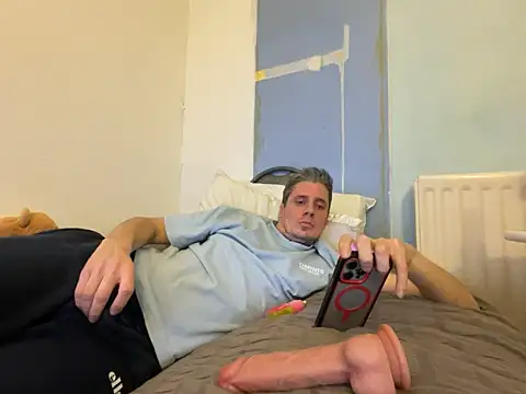 shyandchilling online show from February 7, 8:14 pm