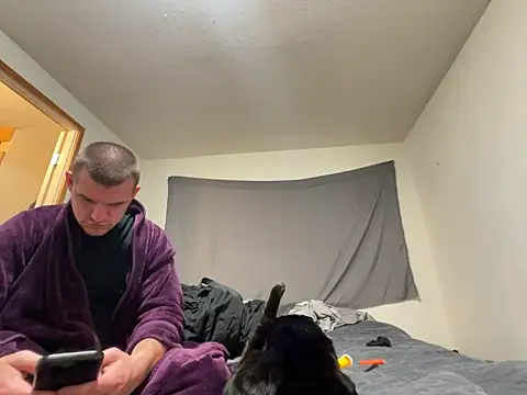 cumitted online show from December 14, 3:30 pm