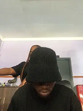 broskies777 online show from September 22, 10:37 am